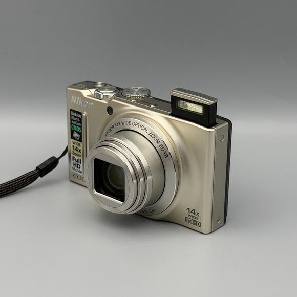 Nikon Coolpix S8200 Digital Camera | 16.1MP | Silver - Picture 4 of 5